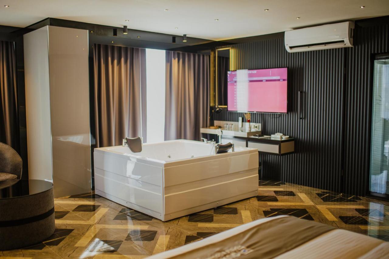 Quala Hotels & Lounge Aksaray Bagian luar foto