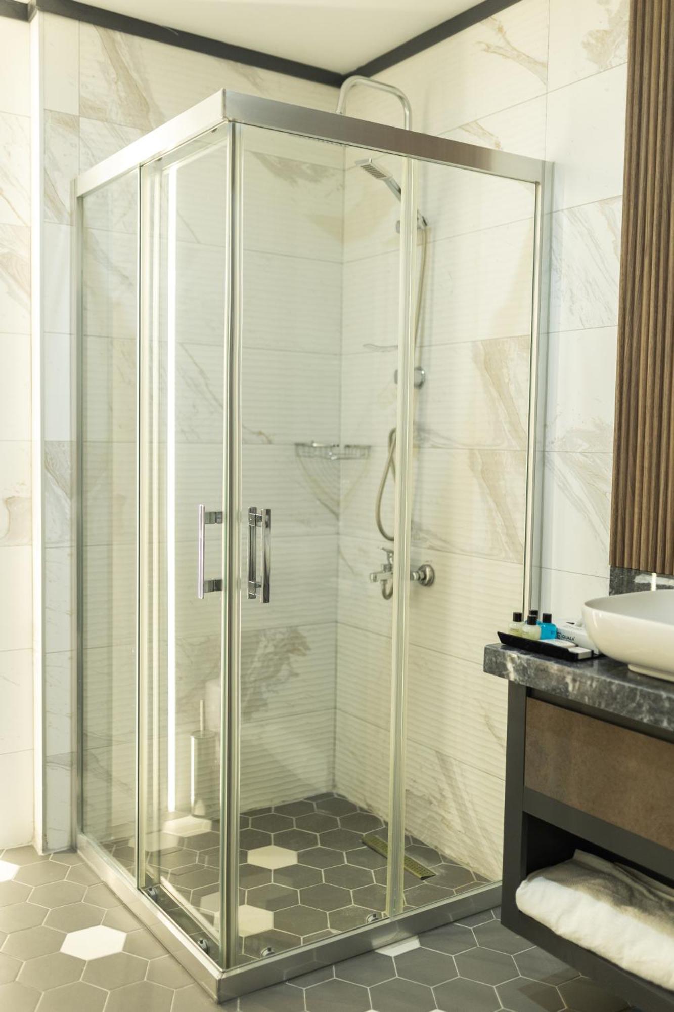 Quala Hotels & Lounge Aksaray Bagian luar foto